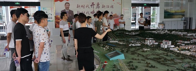 機械學院組織學生骨干赴魯南制藥開展素質拓展培訓